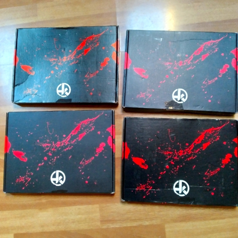 NWT NIB 4 hunt a killer games.